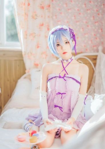 夜夜嗨av女优一区二区三区蜜桃_720迅雷电影在线