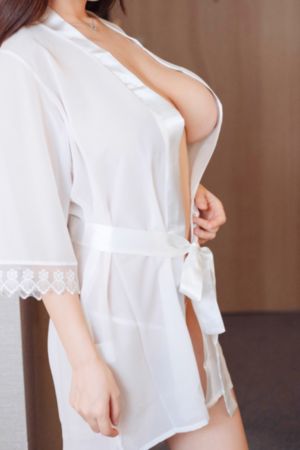 日本爆乳美女色情小说_云播放粤语日本成人在线