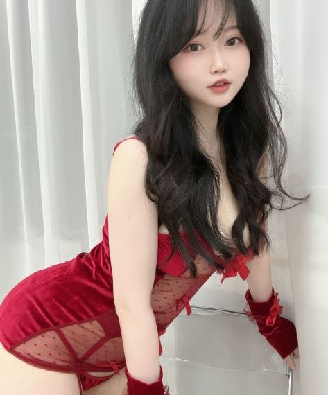 成人深夜精品一区二区_超清高清免费观看