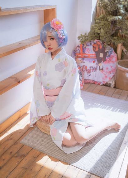 一级十八以下岁女子毛片_DVD高清免费观看