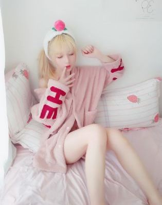 浴室里强摁做开腿呻吟动态图_DVD全集在线观看