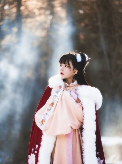国产免费的野战视频青草_2019国语AV首页