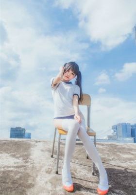 成年美女在线免费观看_720高清免费观看